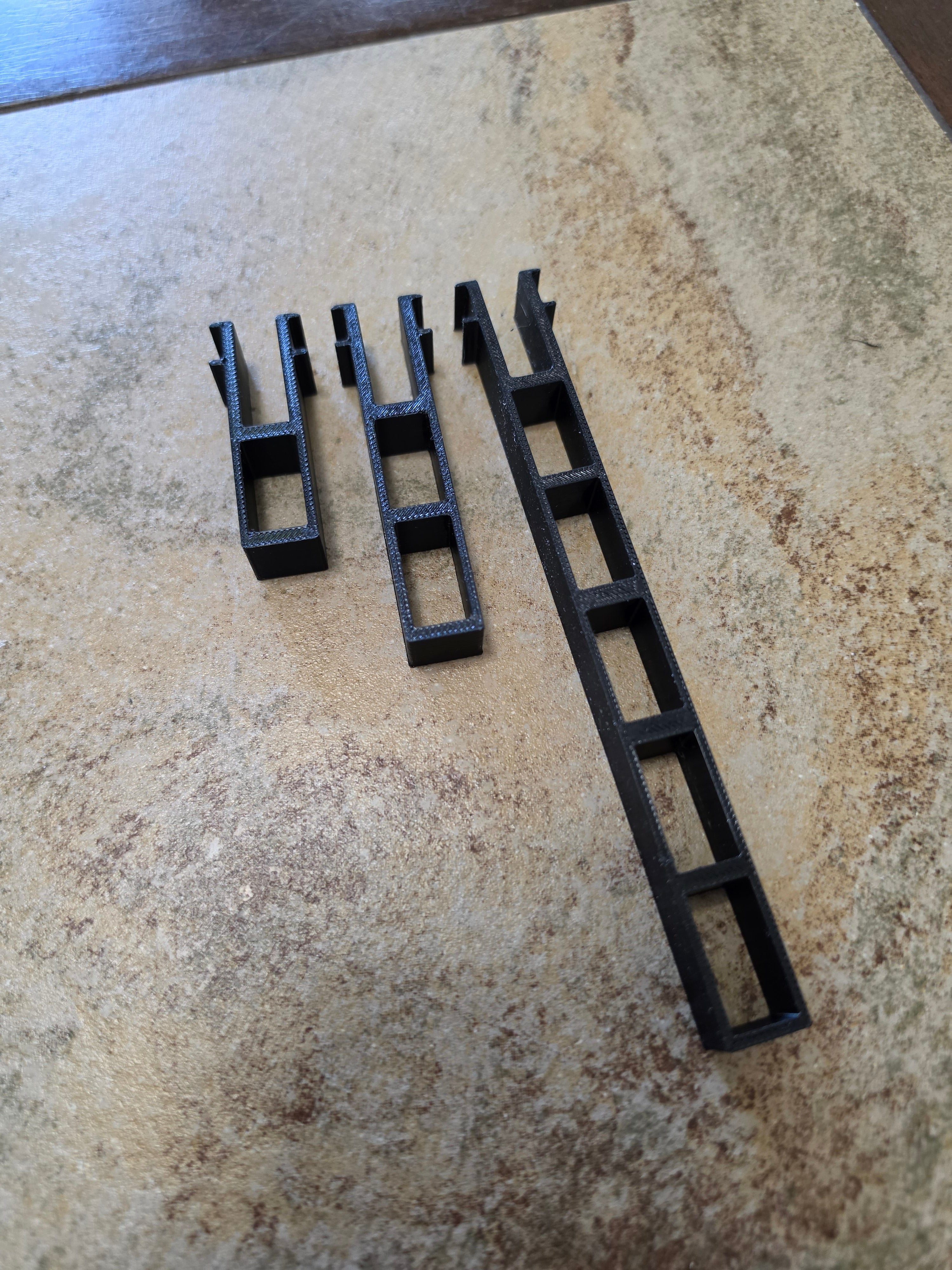 STL:  Snap-In Legs for Egg Crate Frag Rack Support